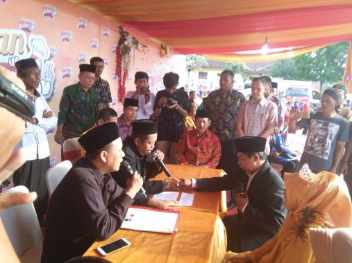 Wali Kota Bandar Lampung Hadiri Nikah Massal Gelaran Pemkot Bandar Lampung dan Mie Sukses Indosiar