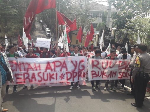 Demo di DPRD Bandar Lampung, Mahasiswa Teriaki Anggota Dewan: Bangun! Bangun! Bangun!