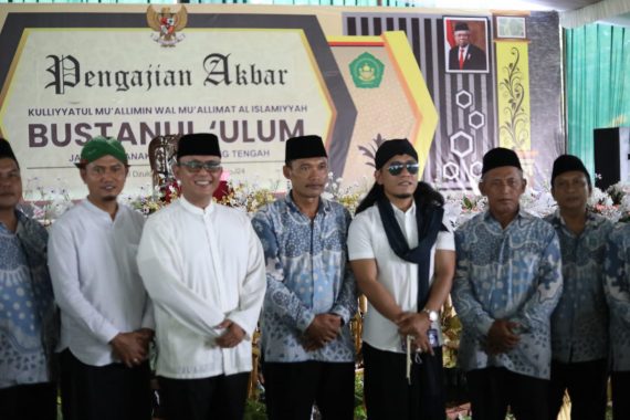 Pesan Gus Miftah untuk Bakal Calon Bupati Lampung Tengah Ardito Wijaya