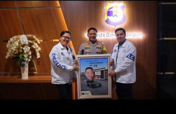 Kapolresta Bandar Lampung Terima Penghargaan dari YLC Peradi